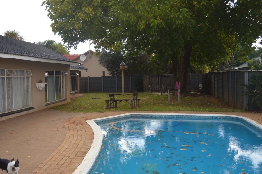 4 Bedroom Property for Sale in Flamwood North West